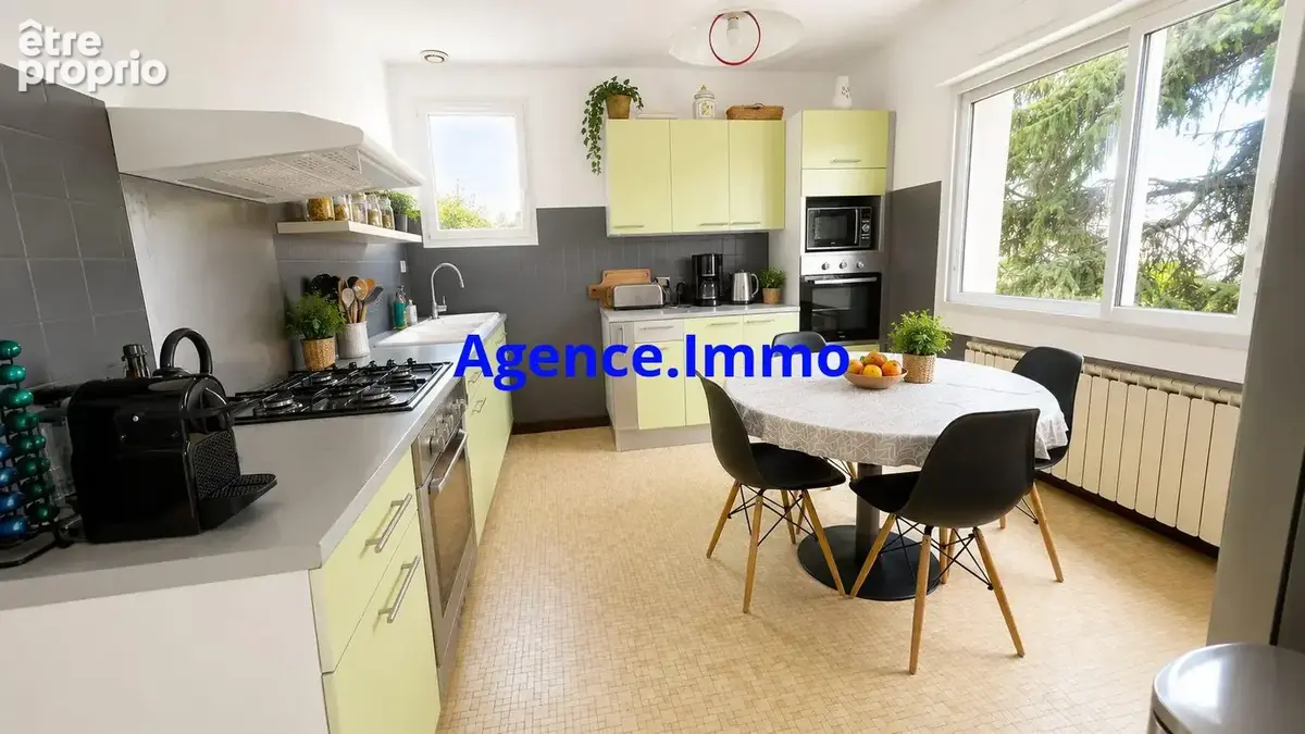 Maison 5 pièces 104 m² à vendre à Feurs (42110) - photo 2