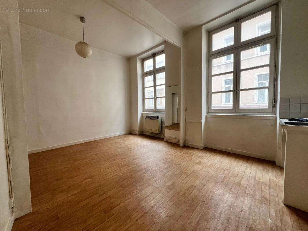 Appartement À Vendre - photo 2