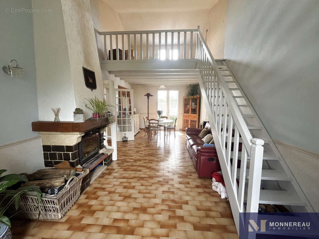 Maison à MESCHERS-SUR-GIRONDE