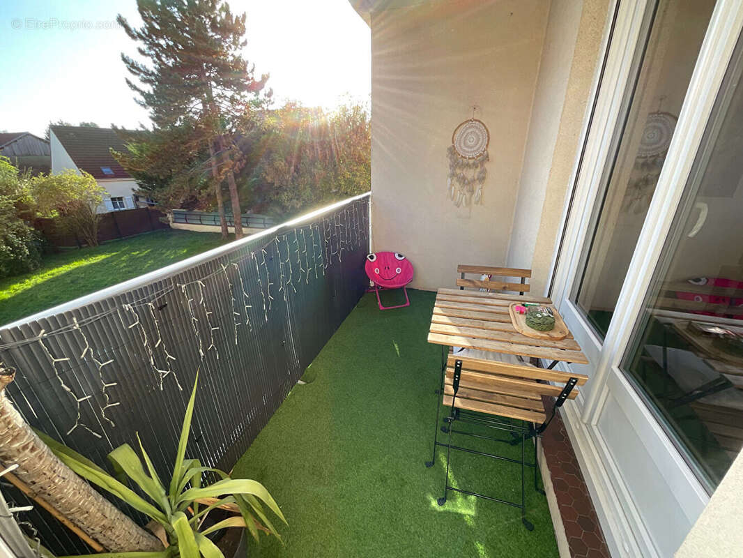 Appartement à MAURECOURT