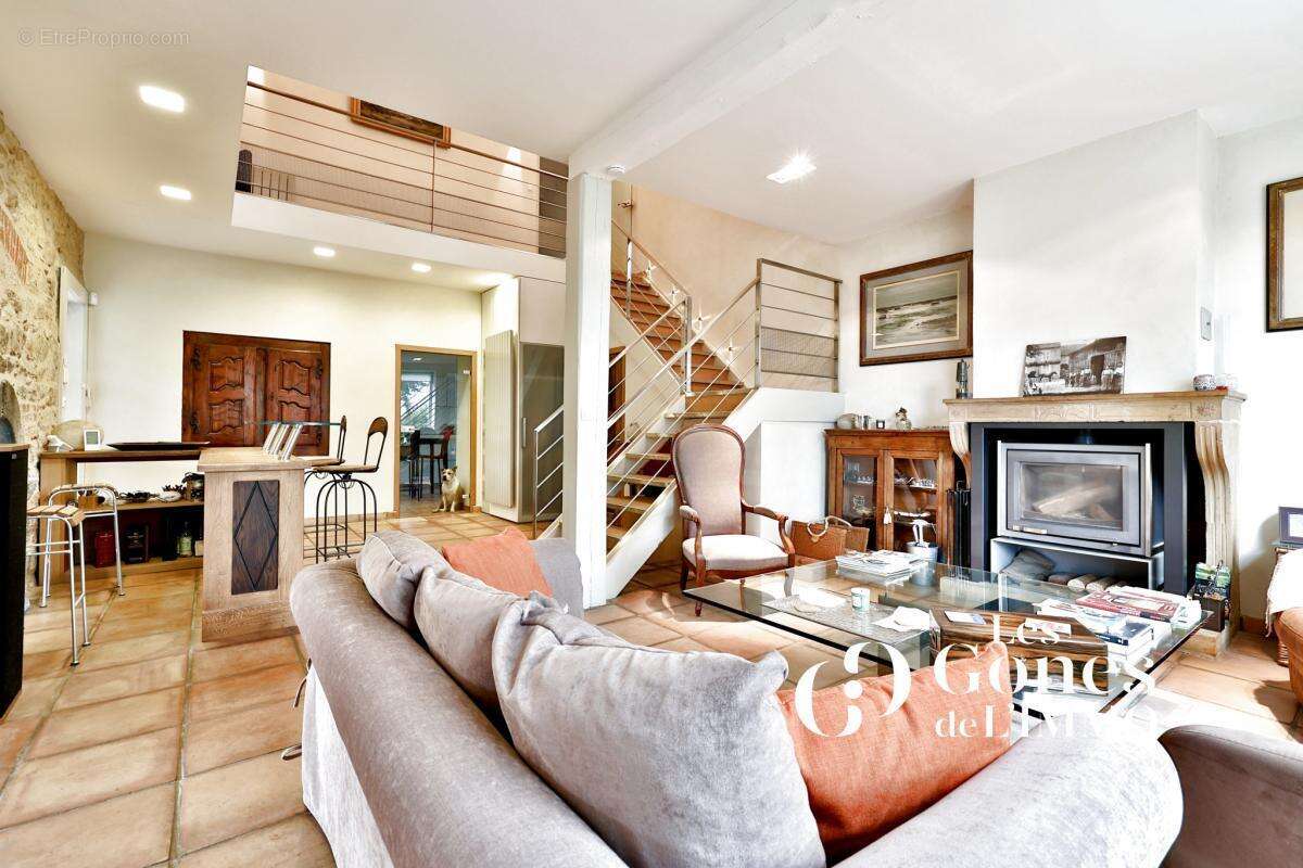 Maison à POLLIONNAY