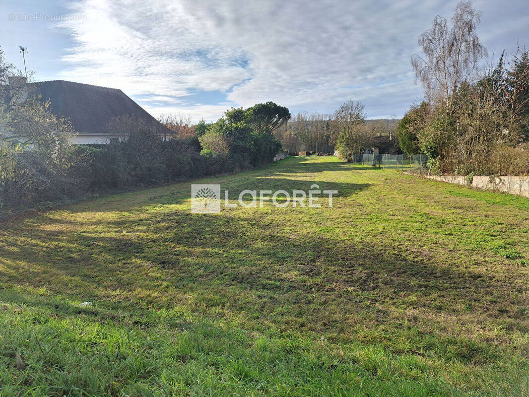 Terrain à MARCOUSSIS