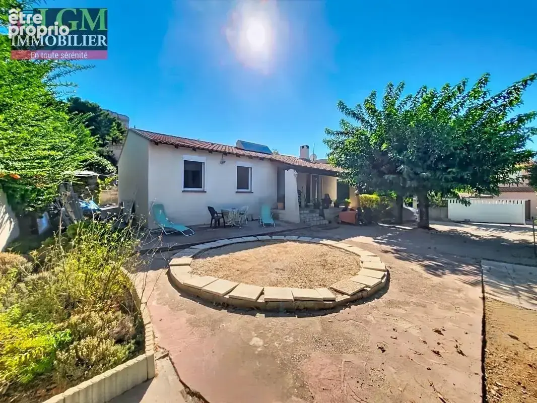 Vitrolles nord – maison de plain-pied – 3 chambres – garage – terrain piscinable - photo 3