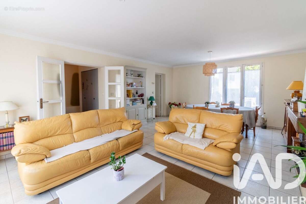 Photo 3 - Maison à SAINT-FARGEAU-PONTHIERRY