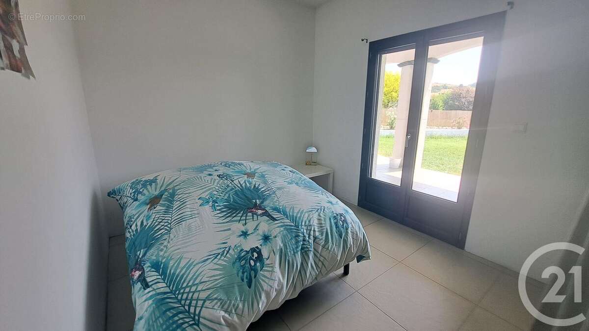 Maison à CAMPAGNE-SUR-ARIZE