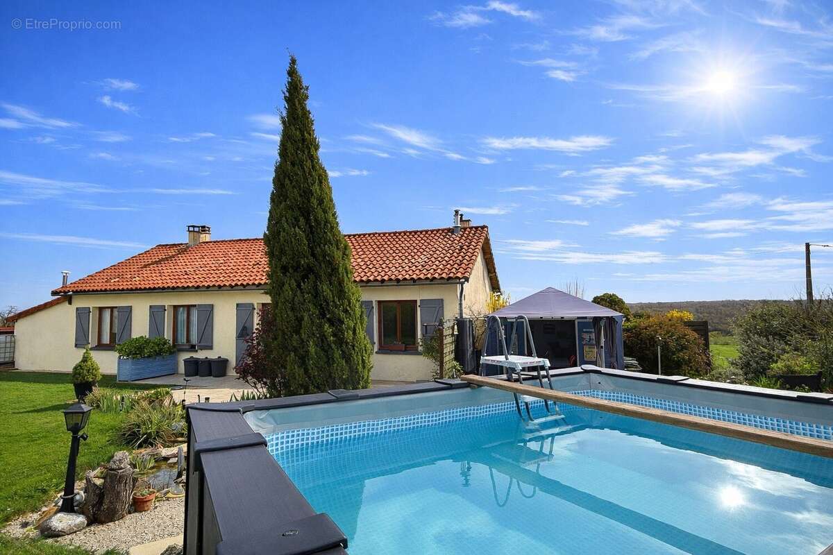 Maison à CHATAIN