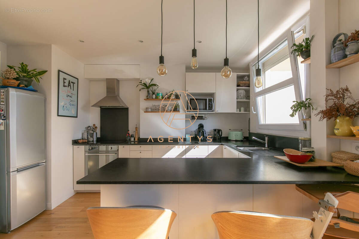 Appartement à SAINT-MAUR-DES-FOSSES