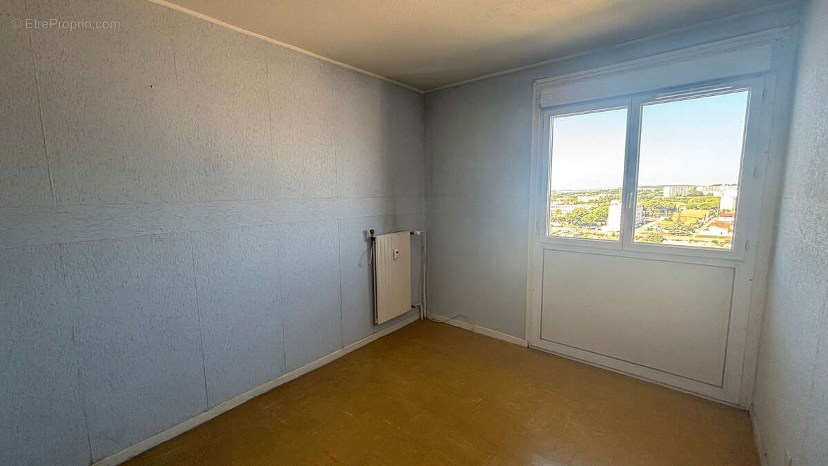 Appartement à PORT-DE-BOUC