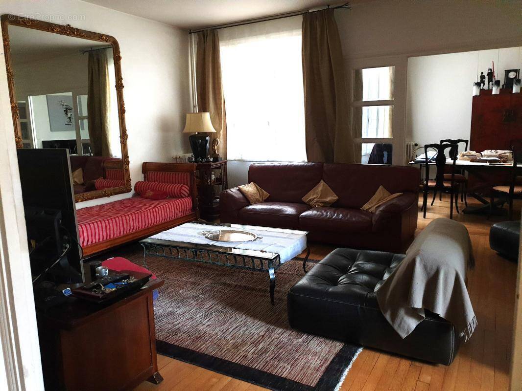 Appartement à ISSY-LES-MOULINEAUX