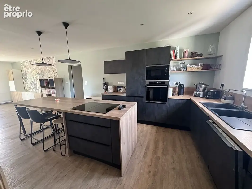 EXCLUSIVITÉ - maison de plain-pied rénovée à Bussac-sur-Charente - photo 3