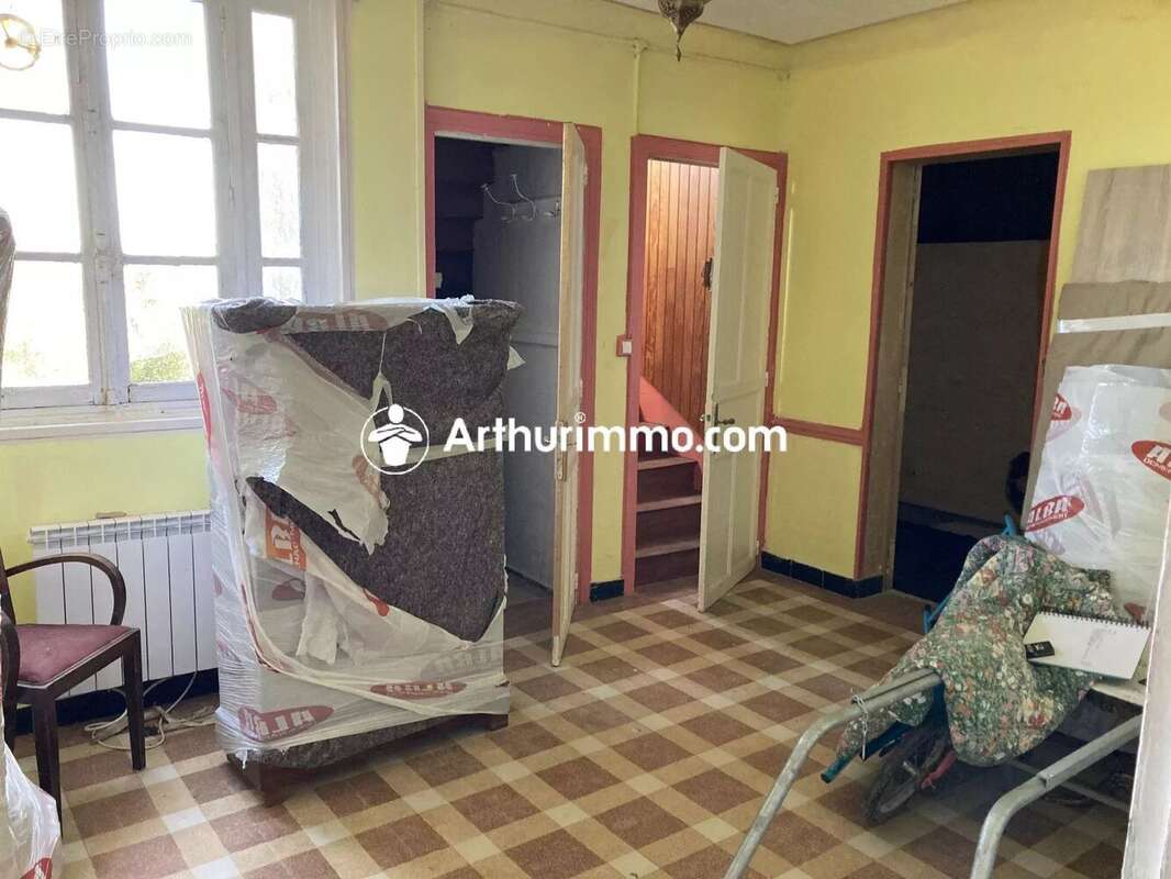 Maison à SAINT-ELLIER-LES-BOIS