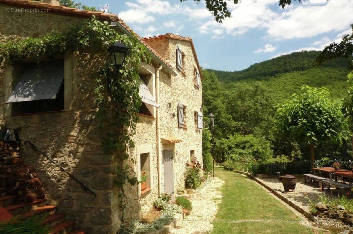 Photo 1 - Maison à SAINT-LAURENT-DE-CERDANS