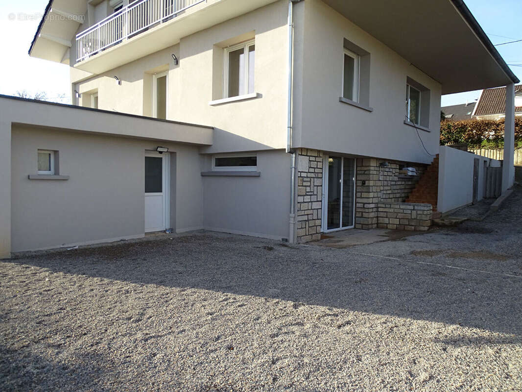 Appartement Ecole Valentin 3 pièce(s) 71.15 m2 - photo 2