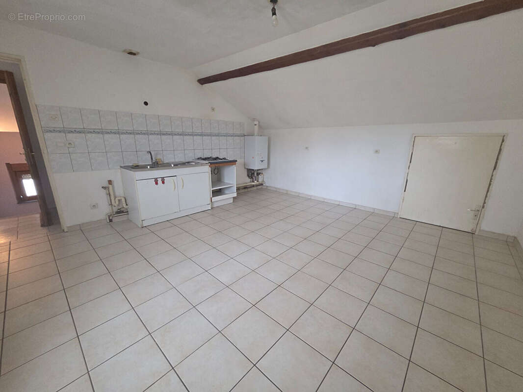 Appartement à HAM-SOUS-VARSBERG