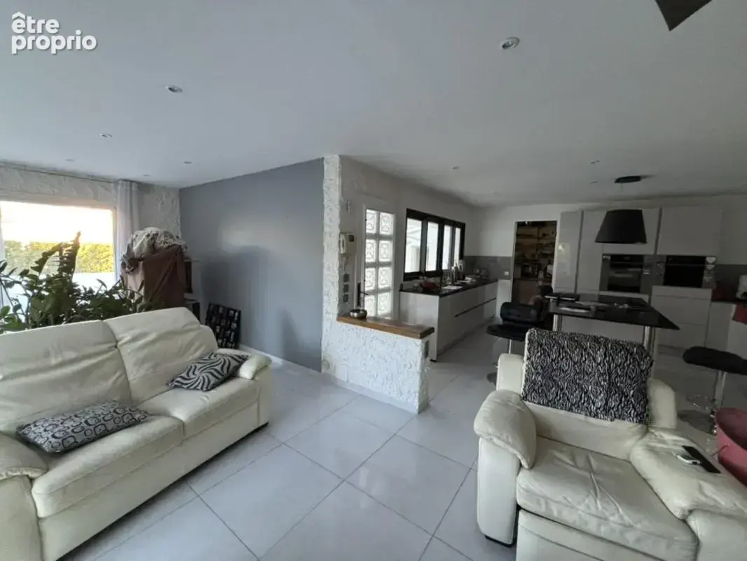 Maison 5 pièces 133 m² à vendre à Bedarieux (34600) - photo 6