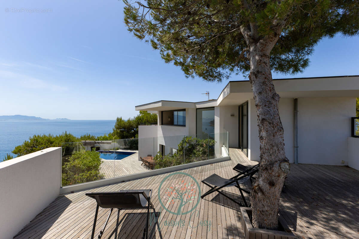 Maison à ENSUES-LA-REDONNE