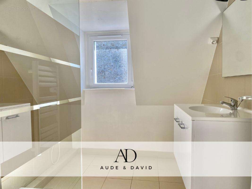 Maison à POULDREUZIC