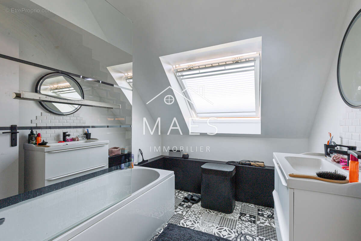 Maison à WAMBRECHIES