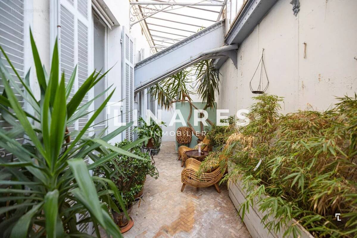Appartement à MARSEILLE-1E