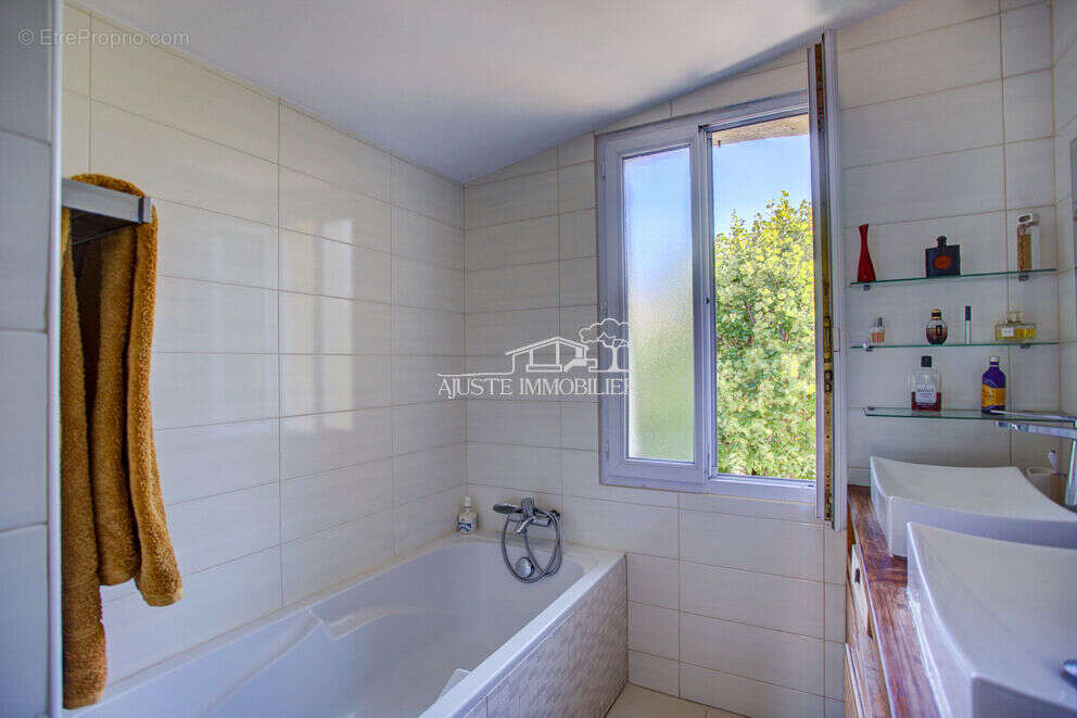 Maison à MARSEILLE-9E