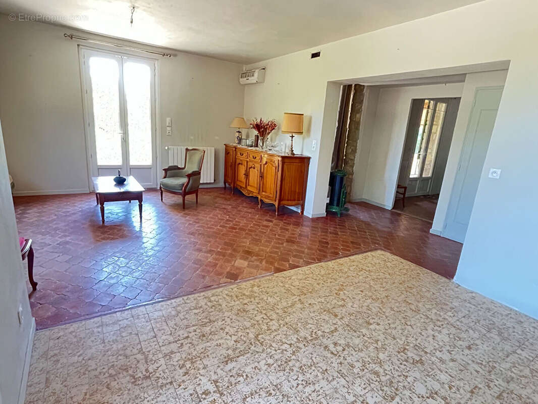 Maison Vaison La Romaine 6 pièce(s) 140 m2 - photo 4