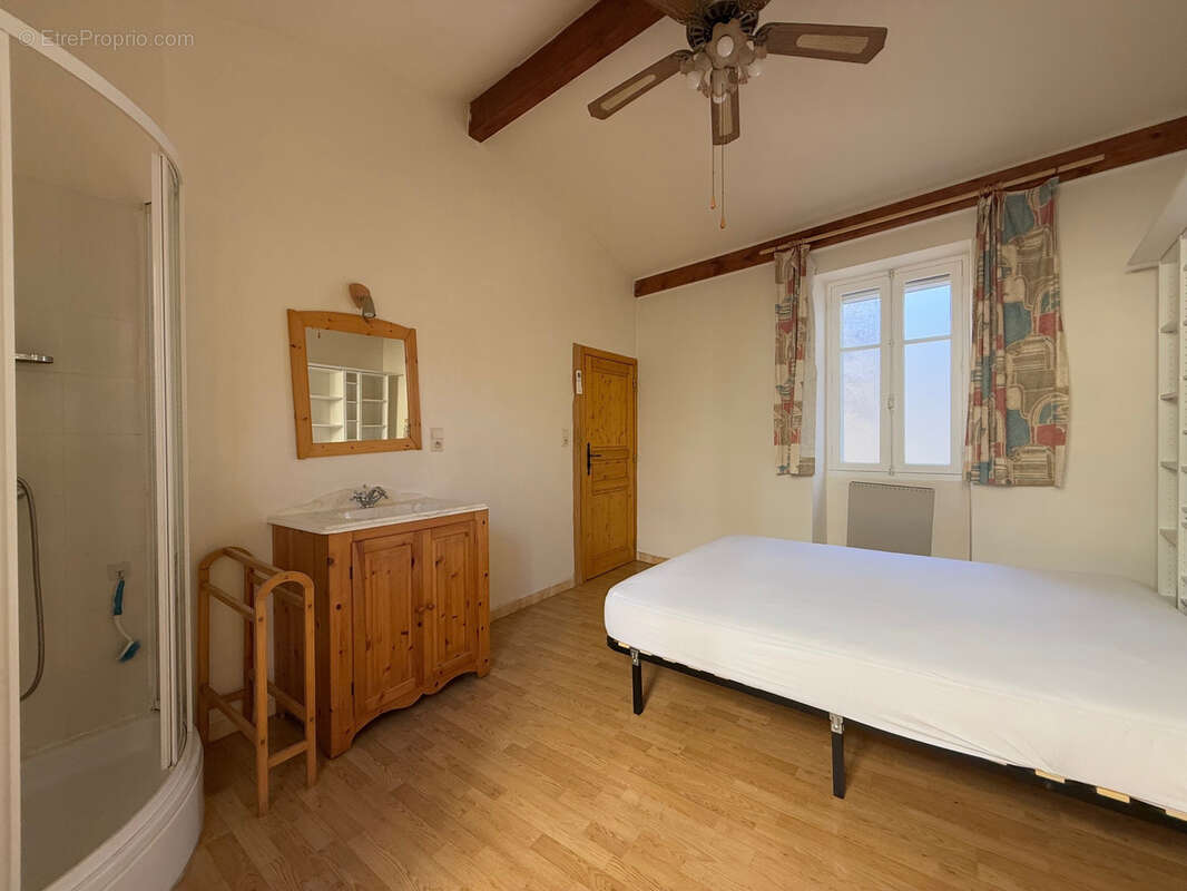 Maison à GALLARGUES-LE-MONTUEUX