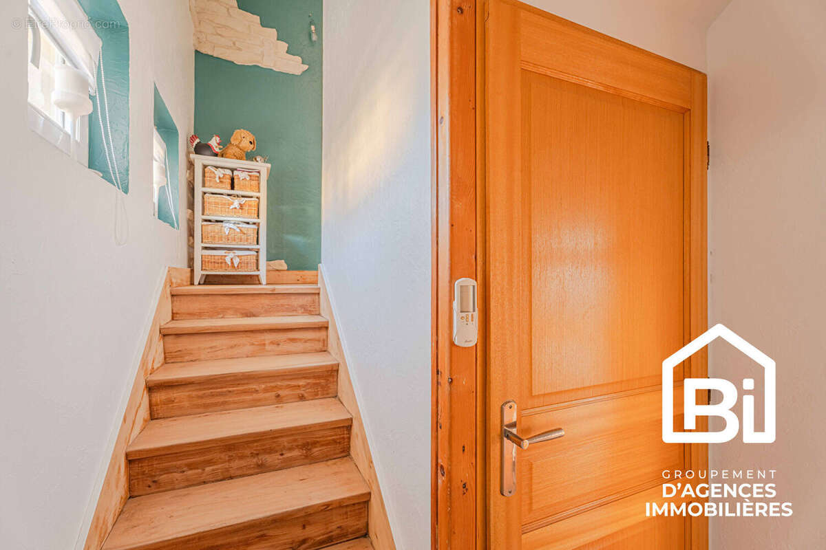 Maison à SAINT-AIGNAN-DE-CRAMESNIL