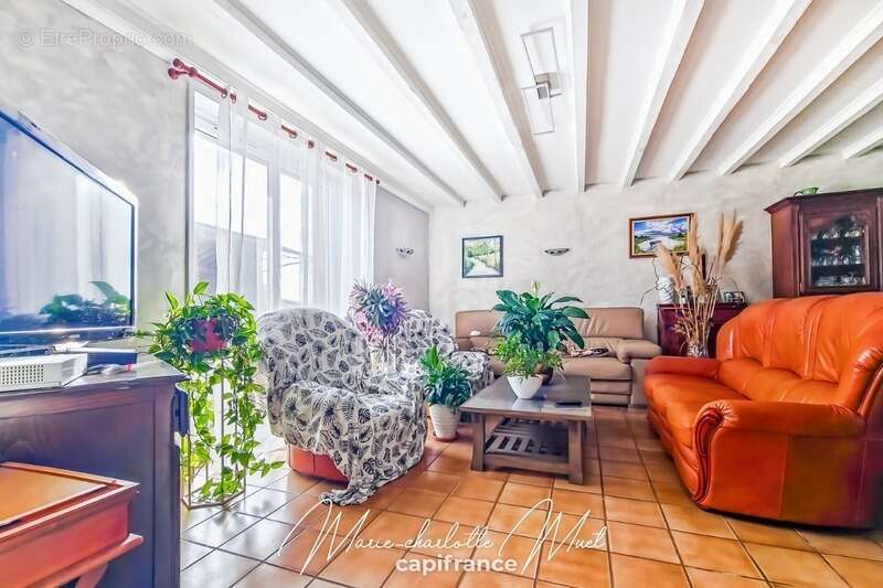 Maison à SAINT-BENIGNE