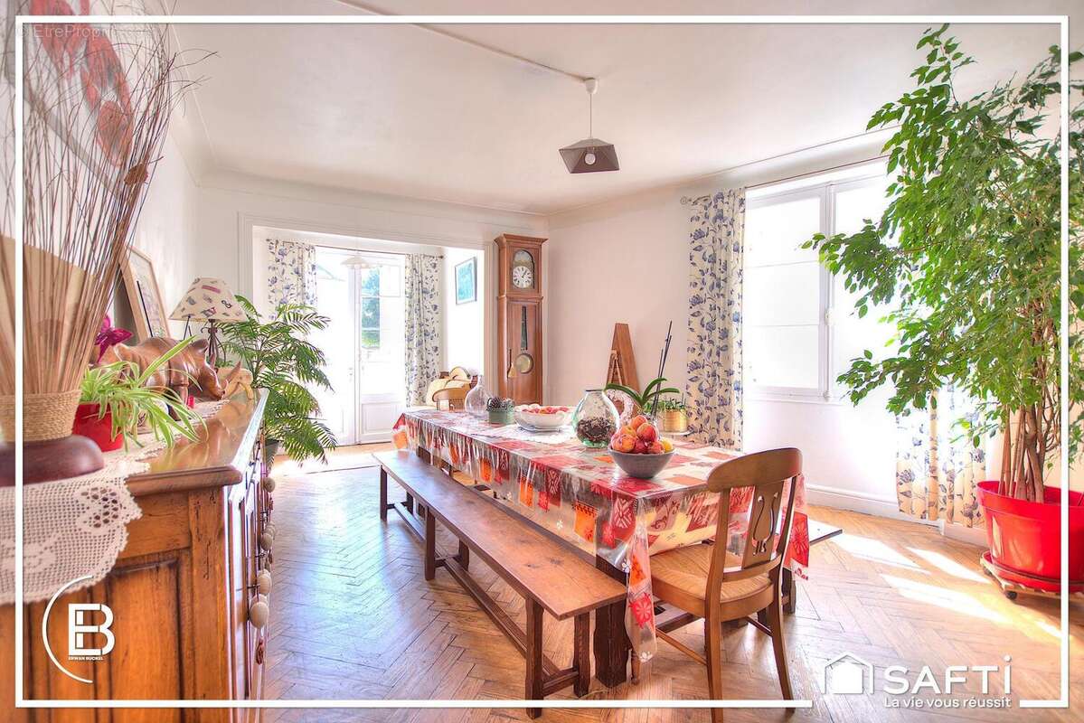 Photo 4 - Maison à SAINT-CHRISTOLY-DE-BLAYE