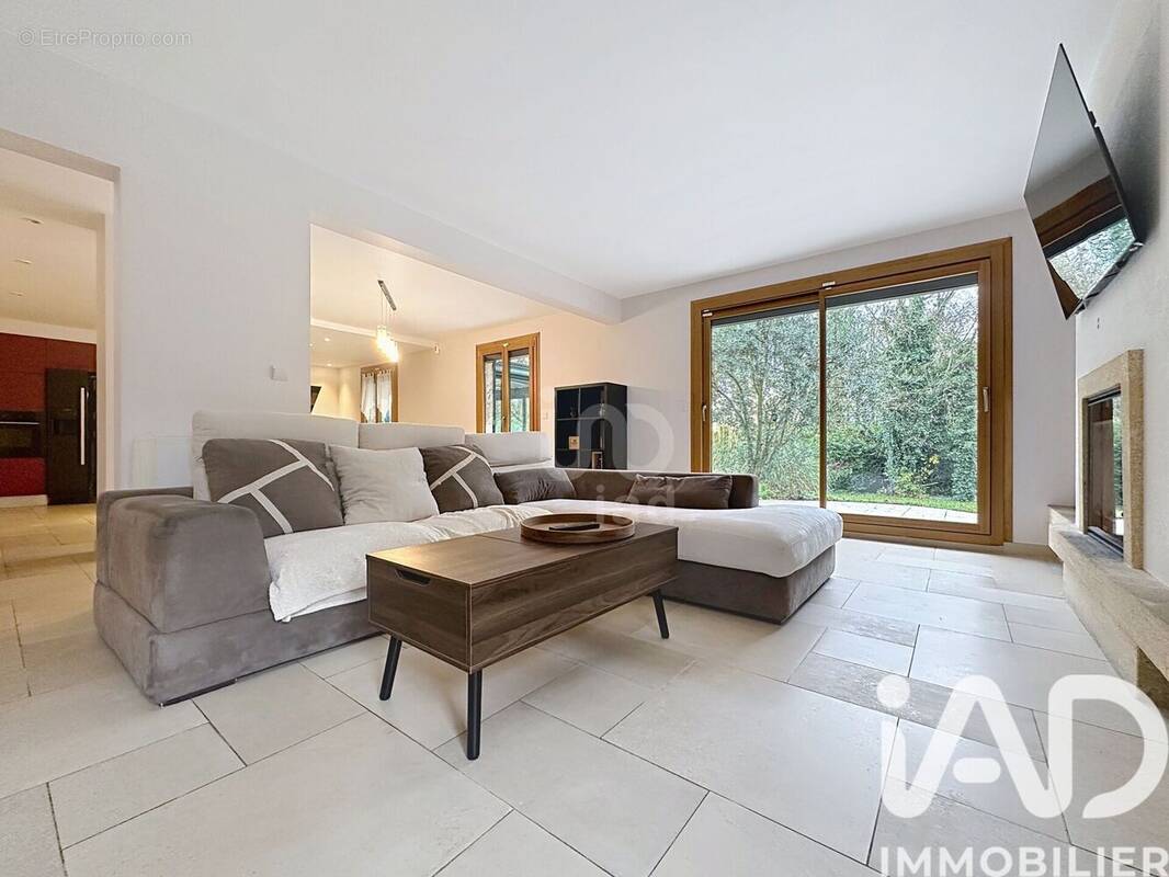 Photo 1 - Maison à RUBELLES