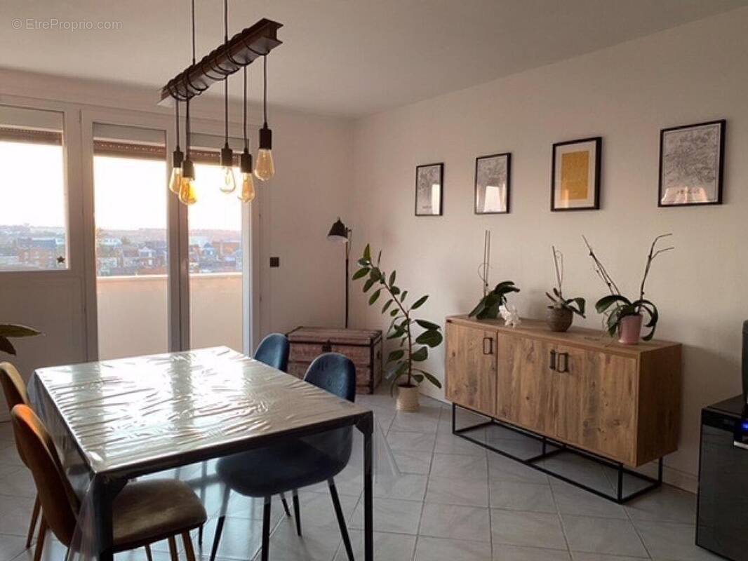 Photo 1 - Appartement à SAINT-QUENTIN