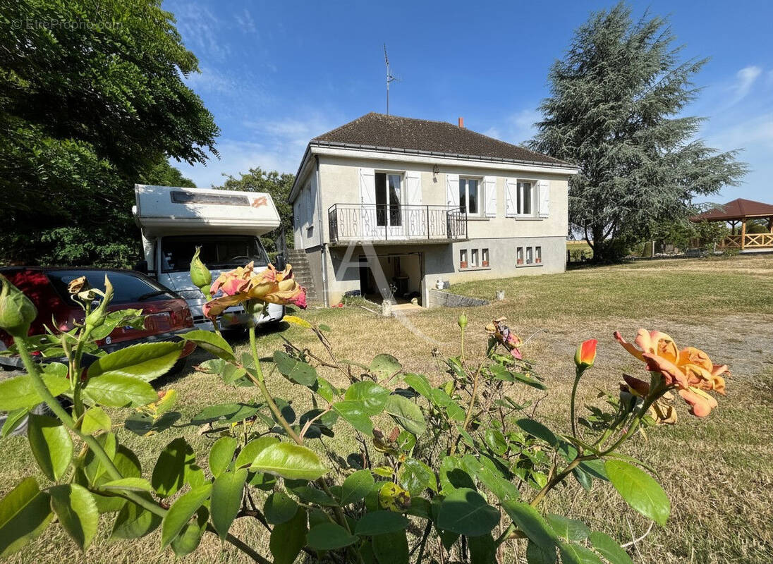 Maison à CHATEAU-RENAULT