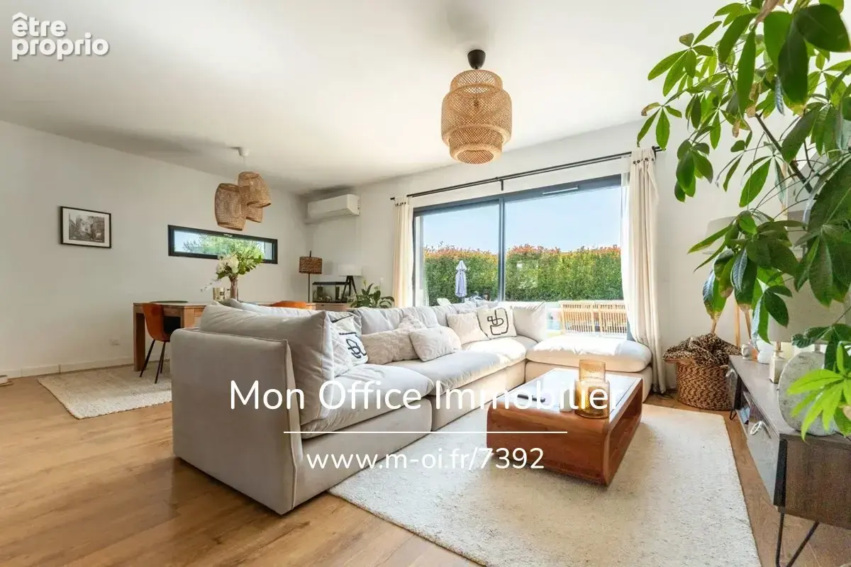 Référence : 7392-AUS - Maison 3 chambres, jardin, piscine et garage - photo 5