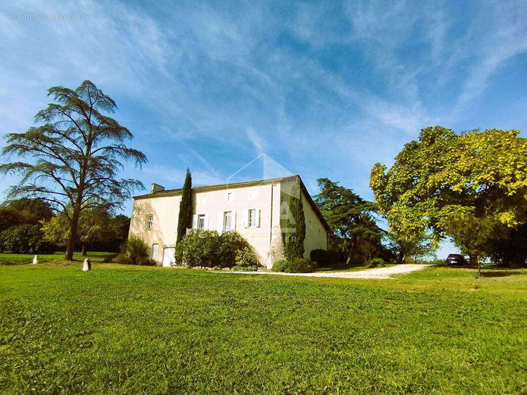Maison à MONTCARET