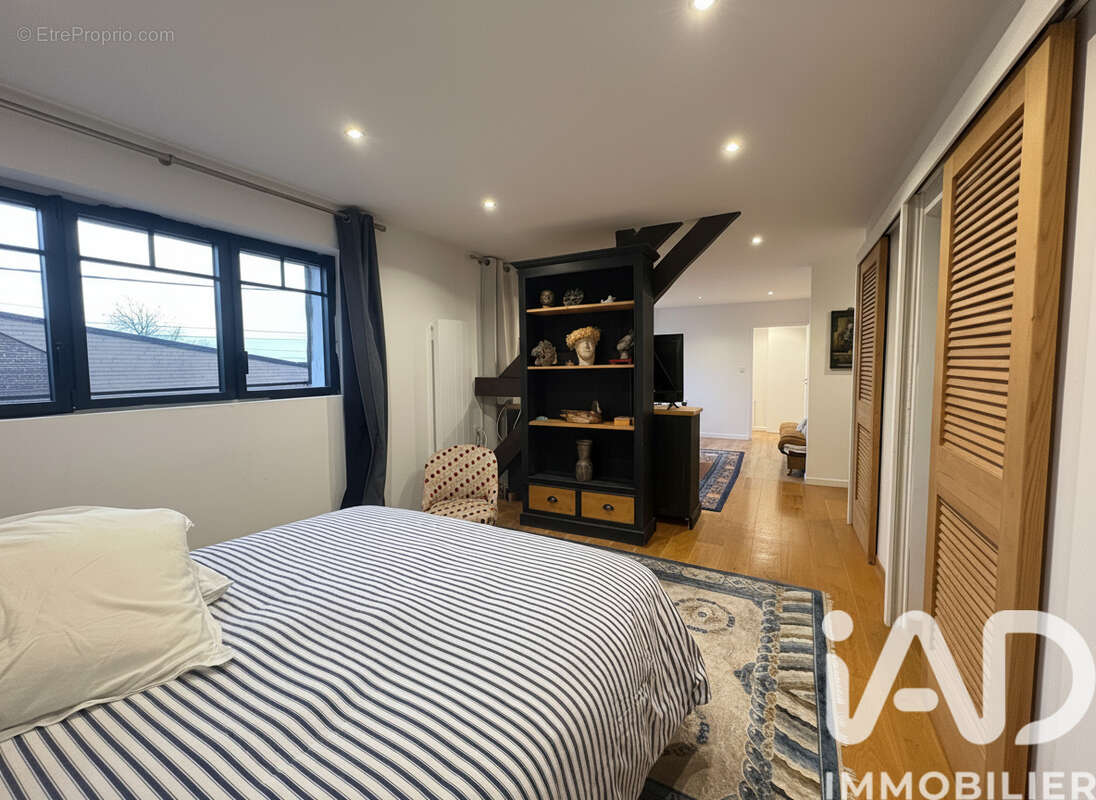 Maison 533 m² à Saint-Aubin  - photo 9