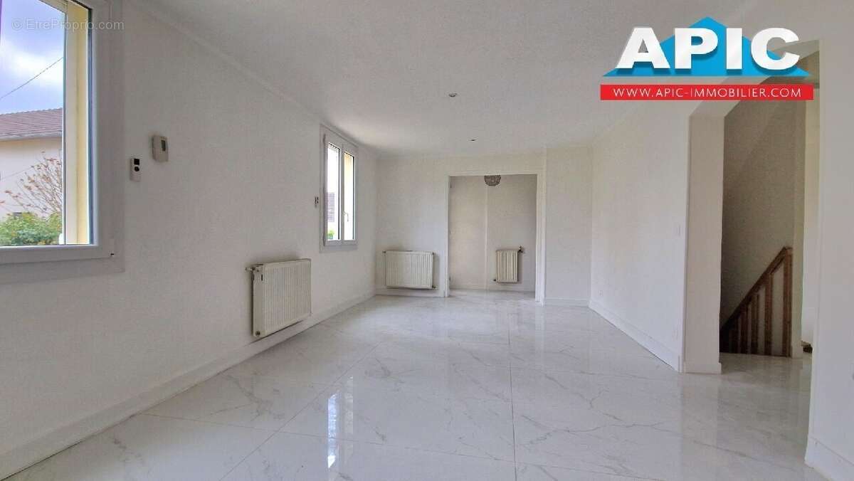 Maison à SAINT-BRICE-SOUS-FORET