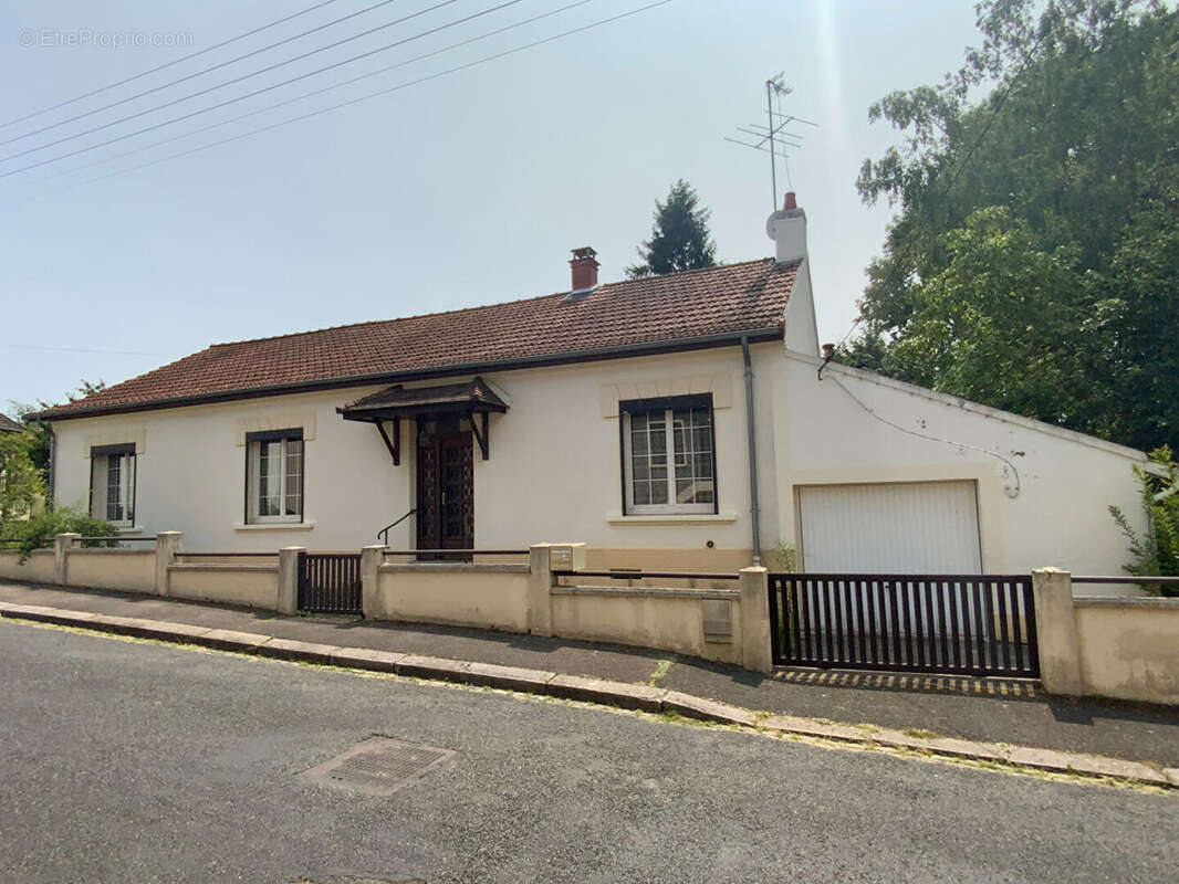 Maison à LE CREUSOT