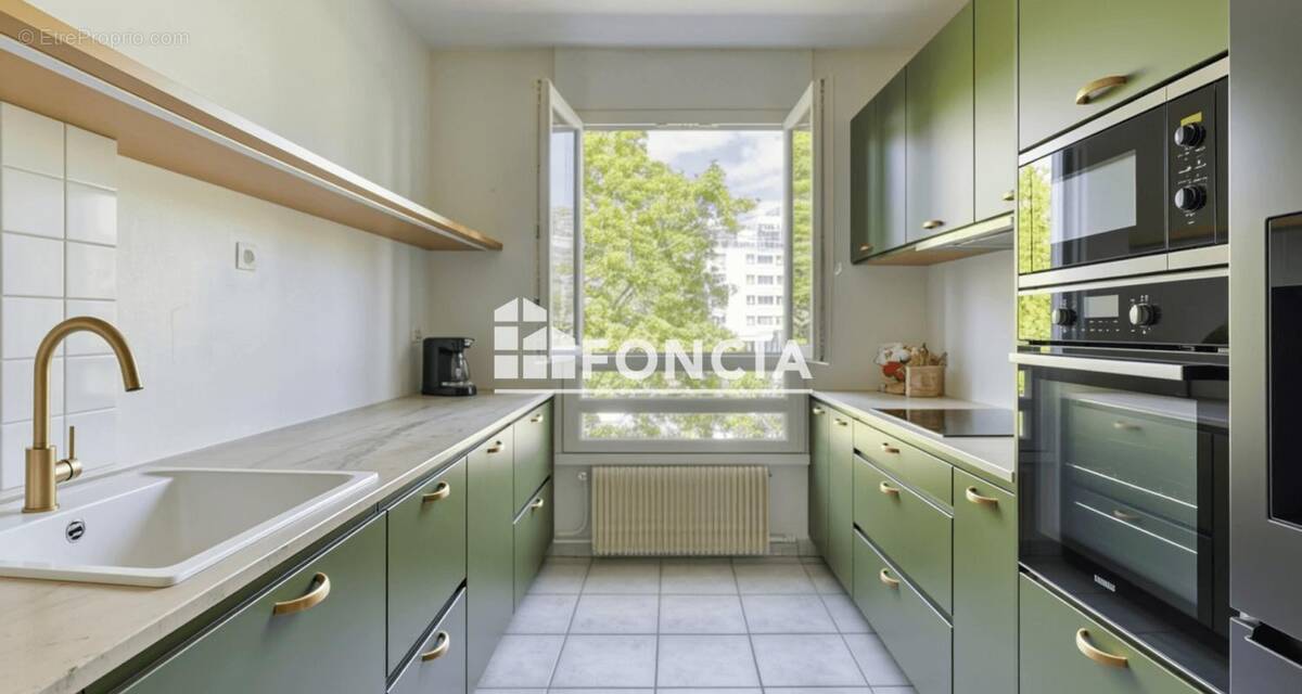 Appartement à BAGNEUX