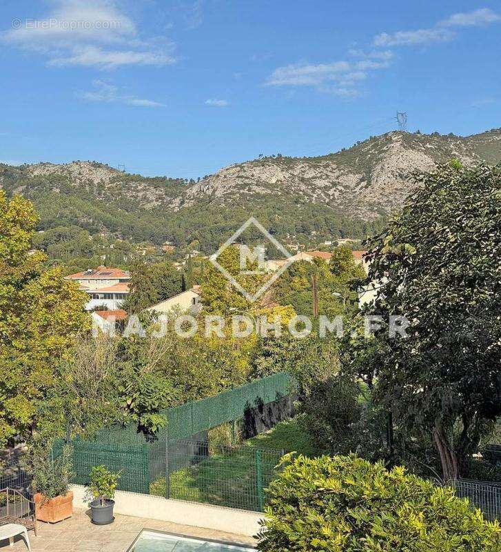 Maison à ROQUEVAIRE