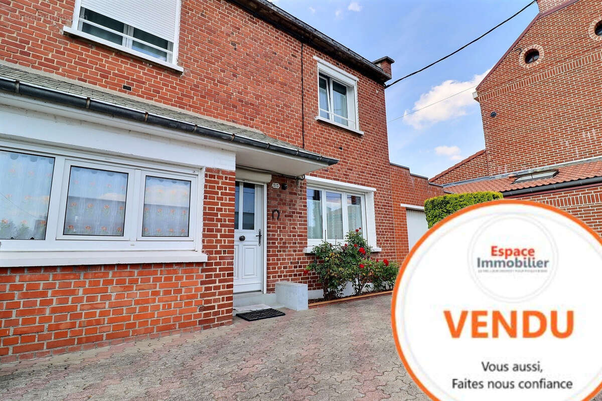 Maison à DOUCHY-LES-MINES