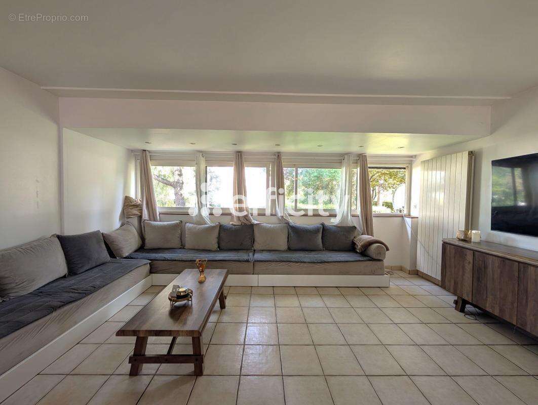 Maison à BOUFFEMONT