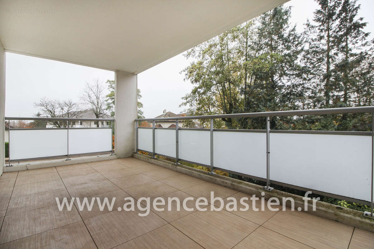 Appartement à DIVONNE-LES-BAINS