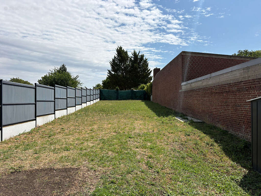Studio meublé avec cour et jardin privatif ? Saint-Acheul - photo 2
