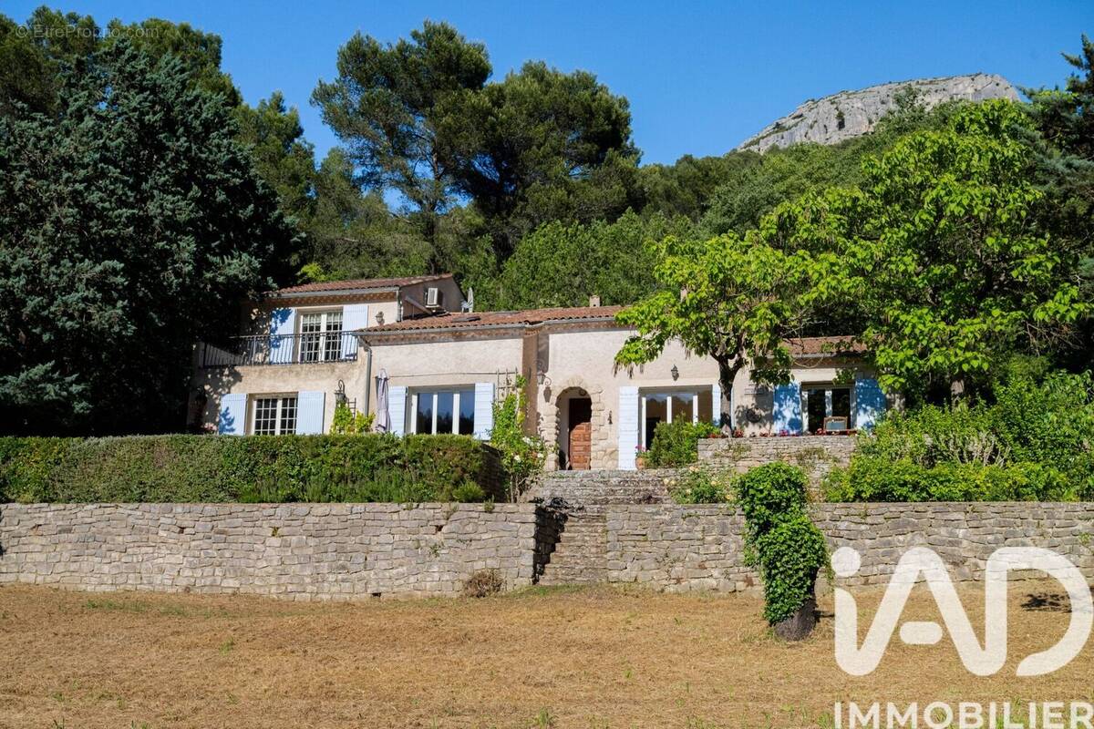 Photo 1 - Maison à FONTAINE-DE-VAUCLUSE