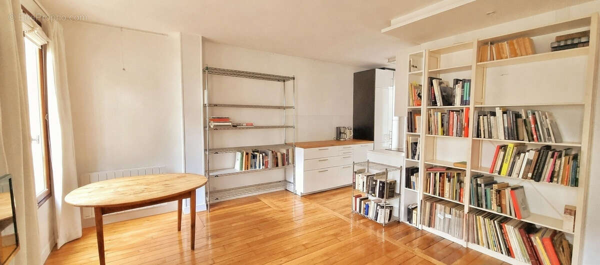 Appartement à PARIS-14E