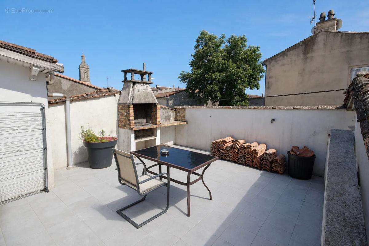 Maison à SAINT-ESTEPHE