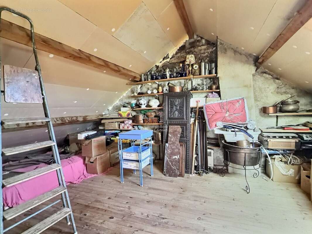 Maison à SAINT-SAUVEUR-CAMPRIEU