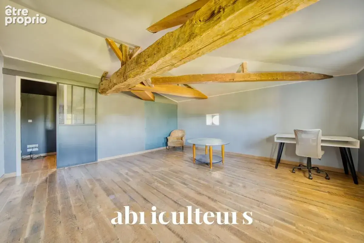 Maison de caractère - 242 m² - Saintes - photo 13