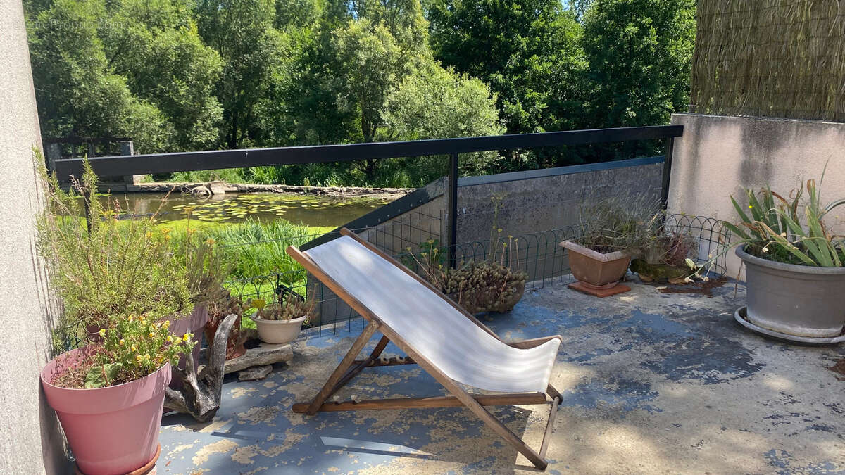 Dpt Yonne (89), à vendre MASSANGIS Charmante maison prête à vivre avec vue sur le Serein - 4 chambres - Garage - photo 7