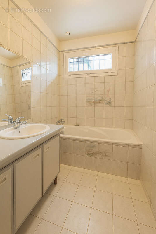 Maison à NEUILLY-EN-THELLE